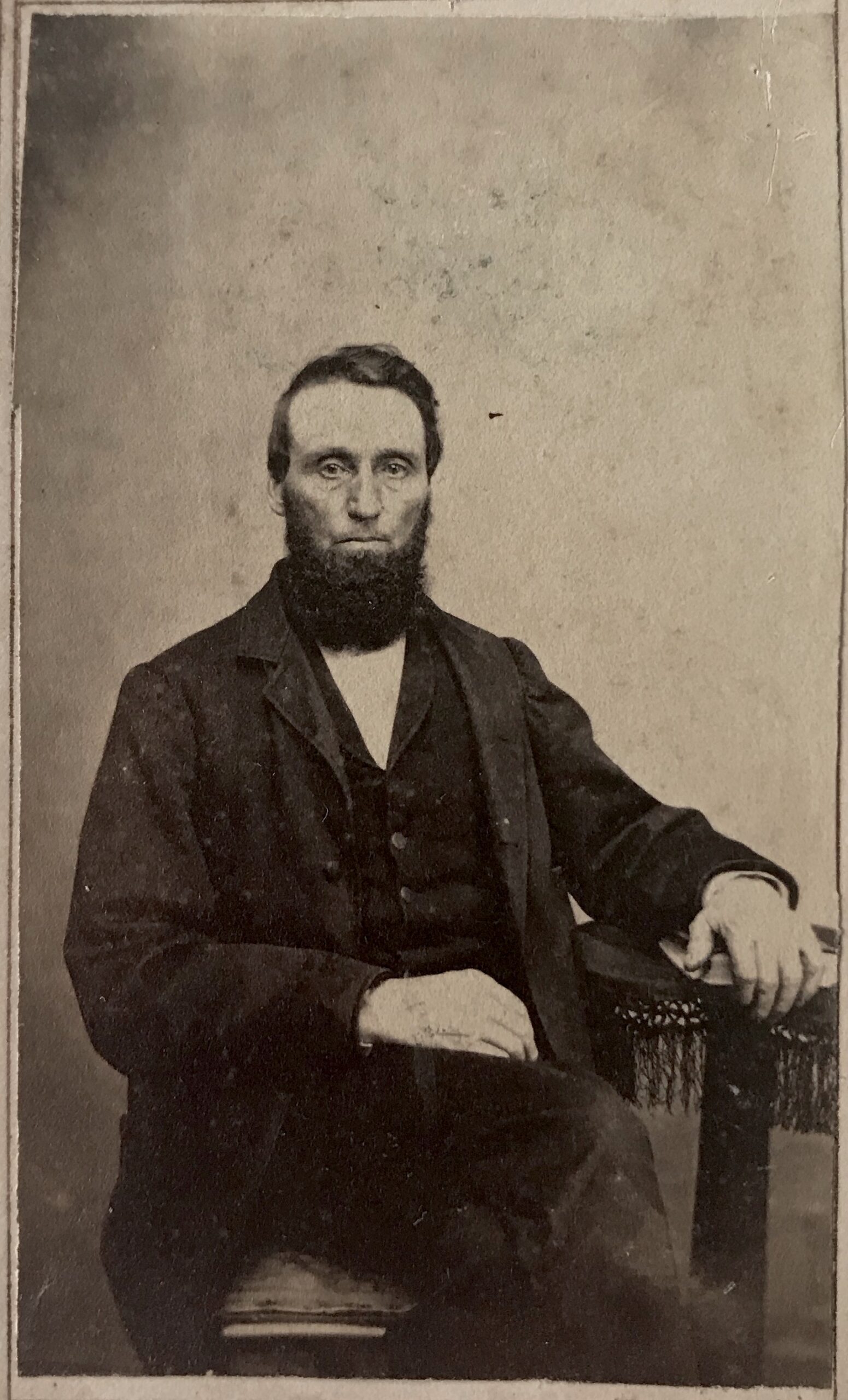 Lincoln look-alike, no name, no place