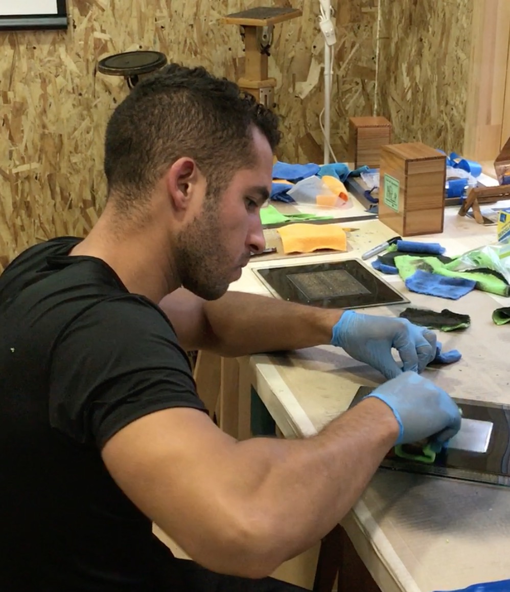 1. Patient polishing of the plate
